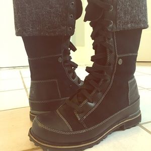 The North Face Snowtropolis lace up boots.